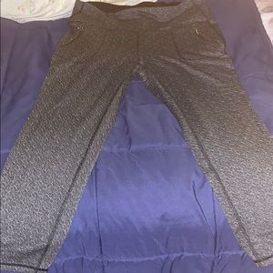 Old navy gray and black marked leggings